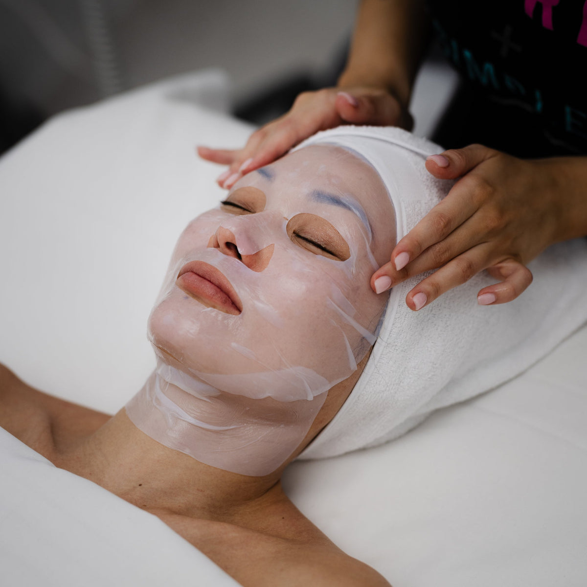 Super Glow Facial