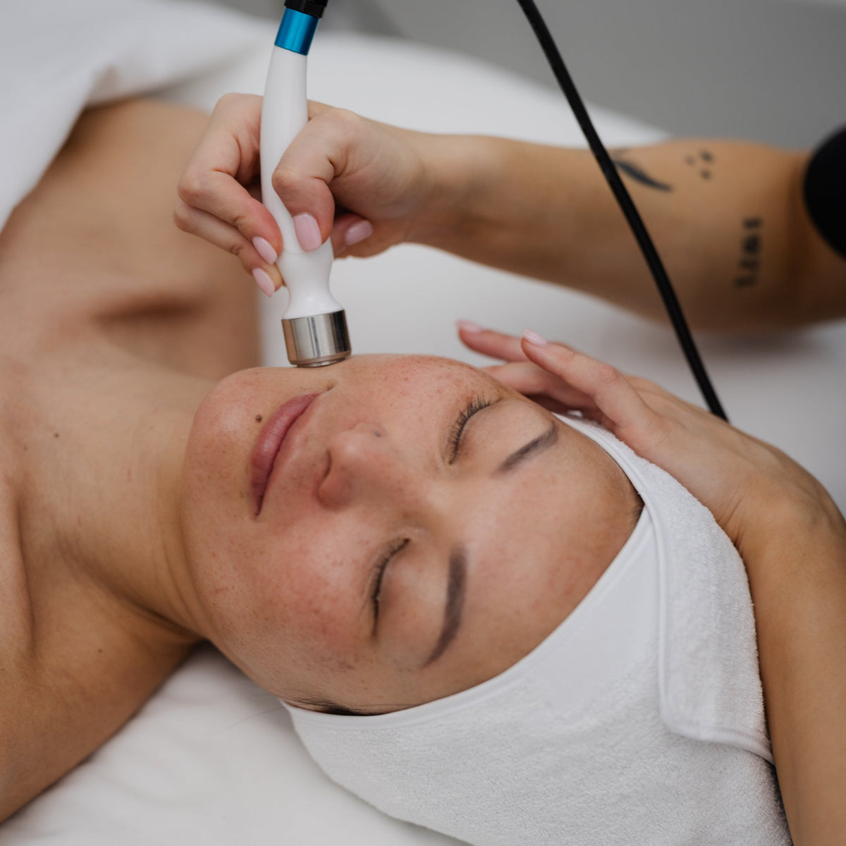 Plump + Lift Facial