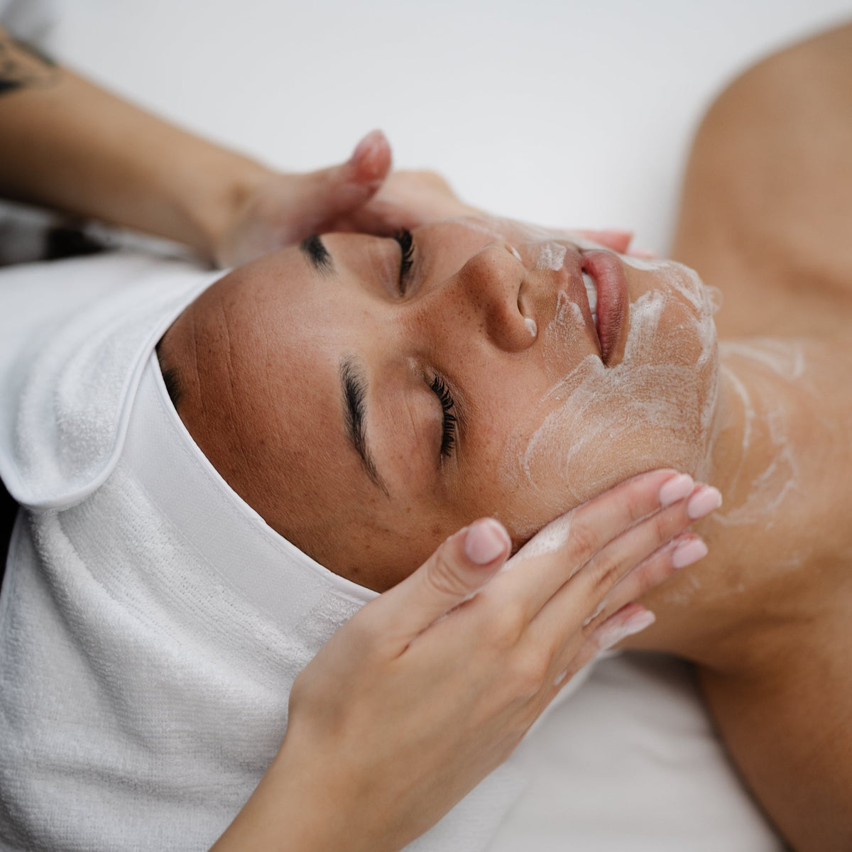 Pure Glow Facial